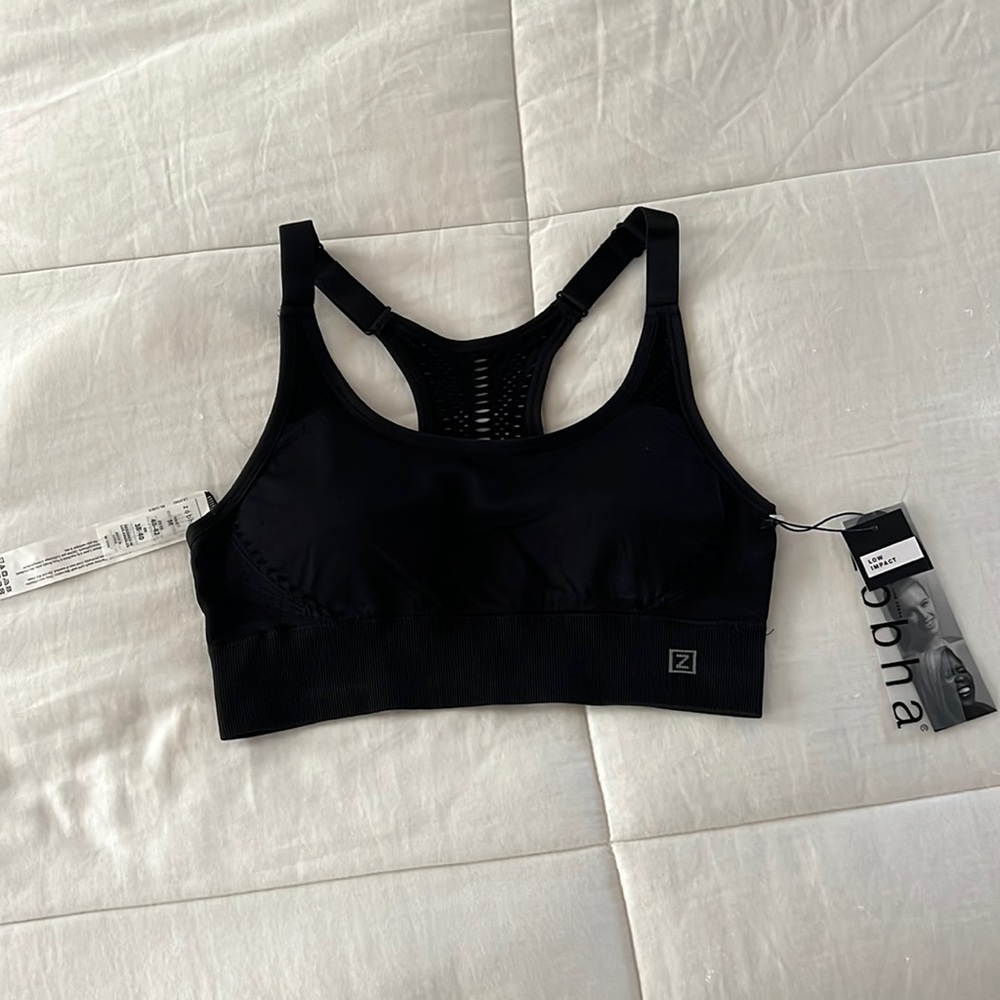 Zobha Black Sports Bra for Medium Support New With Tags